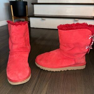 UGG Red Bailey Bow Candy Cane style Cozy Interior Boots SIZE 10